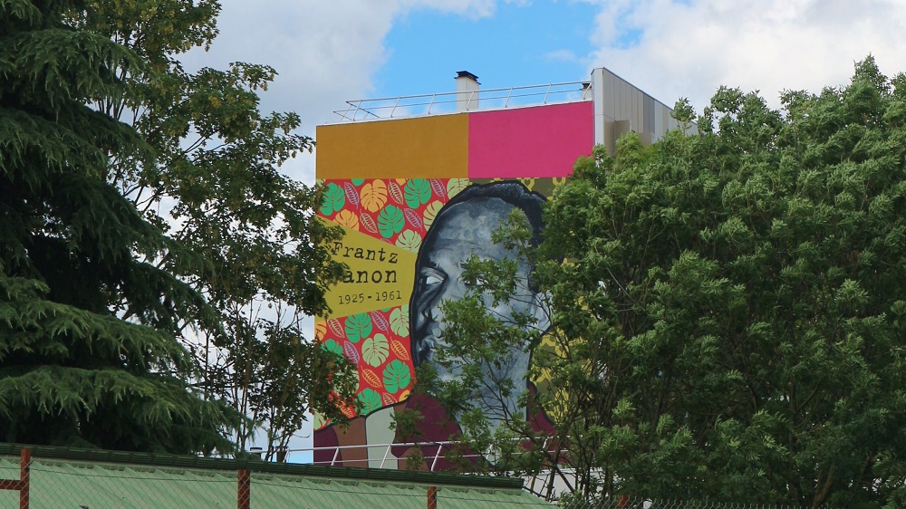 Fresque de Frantz Fanon par JBC à Montreuil