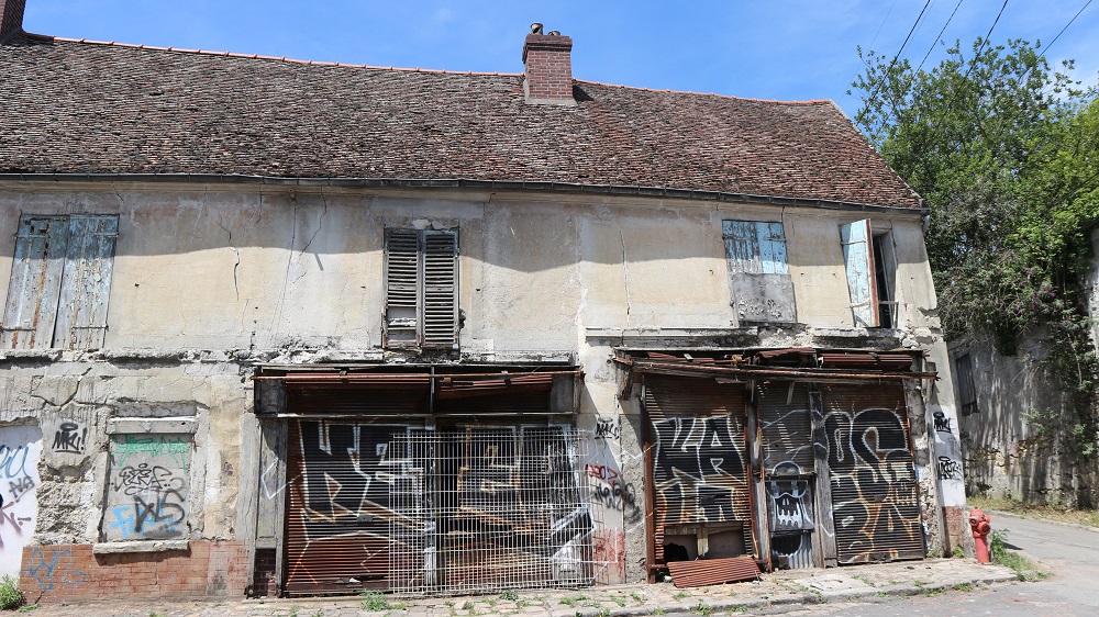 épicerie rue brûlée du Vieux-Pays de Goussainville